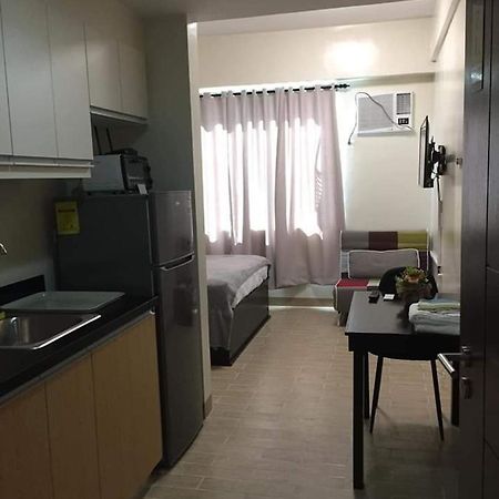 Furnished Studio Megaworld 7M Iloilo City Exterior photo